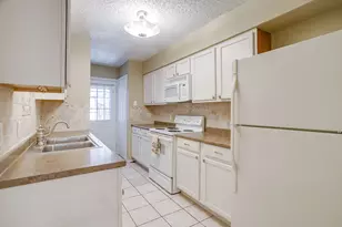 13845 Leinsper Green St, Dallas, TX 75240 - Photo 13