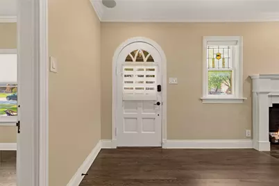 5619 McCommas Boulevard, Dallas, TX 75206 - Photo 3