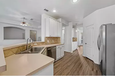 1711 Peregrine Drive, Corinth, TX 76210 - Photo 11