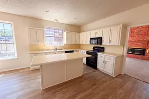 2909 Lois Ln, Rowlett, TX 75088 - Photo 5