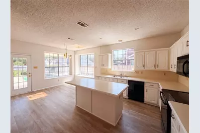 2909 Lois Lane, Rowlett, TX 75088 - Photo 9