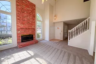 2909 Lois Ln, Rowlett, TX 75088 - Photo 3