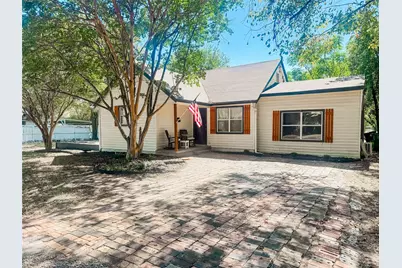 212 Penn Street, Waxahachie, TX 75165 - Photo 1