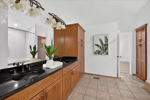 631 Mission Cir, Irving, TX 75063 - Photo 19