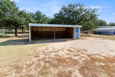 313 Hogan Lane, Whitesboro, TX 76273 - Photo 5