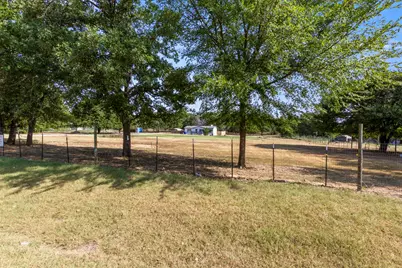 313 Hogan Lane, Whitesboro, TX 76273 - Photo 1
