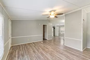 313 Hogan Ln, Whitesboro, TX 76273 - Photo 11