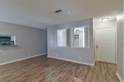 1906 Emerald Place #1214, Arlington, TX 76011 - Photo 3