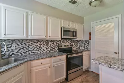 1906 Emerald Place #1214, Arlington, TX 76011 - Photo 11