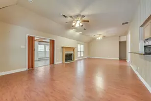 1022 Oak Tree Dr, Fort Worth, TX 76140 - Photo 9