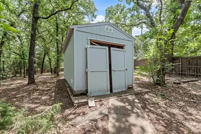 1022 Oak Tree Drive, Fort Worth, TX 76140 - Photo 35