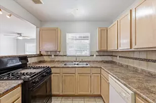 3207 Casino Dr, Dallas, TX 75224 - Photo 7