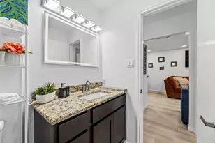 210 Slaughter St, Arlington, TX 76011 - Photo 11
