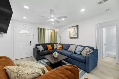 210 Slaughter Street, Arlington, TX 76011 - Photo 15