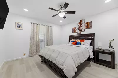 210 Slaughter Street, Arlington, TX 76011 - Photo 5