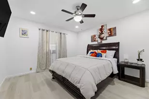 210 Slaughter St, Arlington, TX 76011 - Photo 5