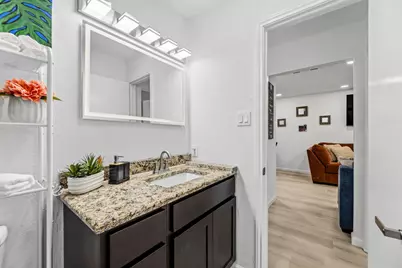 210 Slaughter Street, Arlington, TX 76011 - Photo 11