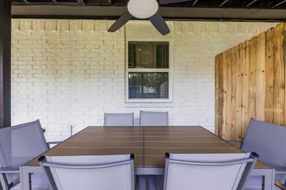 210 Slaughter Street, Arlington, TX 76011 - Photo 21