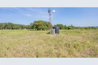 897 N Wilson, Palo Pinto, TX 76484 - Photo 3