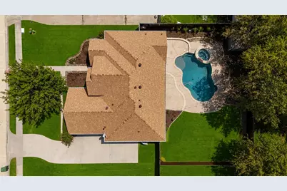 415 Valley View Lane, Krum, TX 76249 - Photo 3