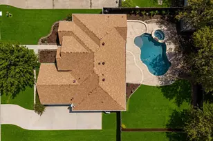 415 Valley View Ln, Krum, TX 76249 - Photo 3