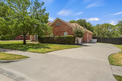415 Valley View Lane, Krum, TX 76249 - Photo 31