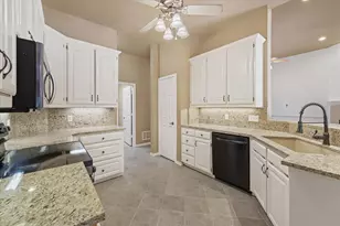 415 Valley View Ln, Krum, TX 76249 - Photo 11
