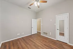 415 Valley View Ln, Krum, TX 76249 - Photo 21