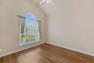 415 Valley View Ln, Krum, TX 76249 - Photo 25