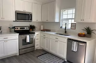 211 Kerby St, Arlington, TX 76013 - Photo 1