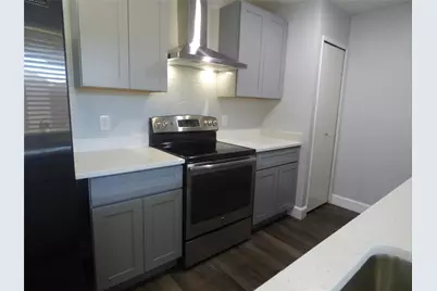 5016 Roberts Drive, The Colony, TX 75056 - Photo 3