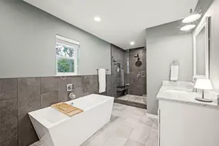 9407 Arborhill Dr, Dallas, TX 75243 - Photo 17