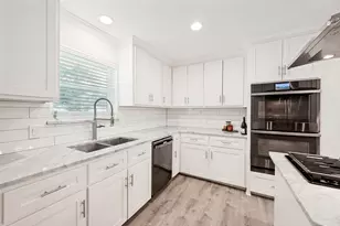 9407 Arborhill Dr, Dallas, TX 75243 - Photo 11