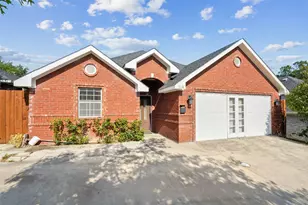 119 N Frances St, Dallas, TX 75211 - Photo 1