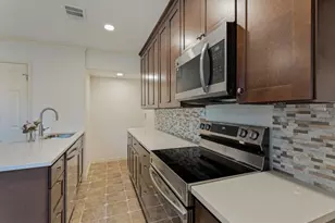 3253 Donnelly Cir, Fort Worth, TX 76107 - Photo 5