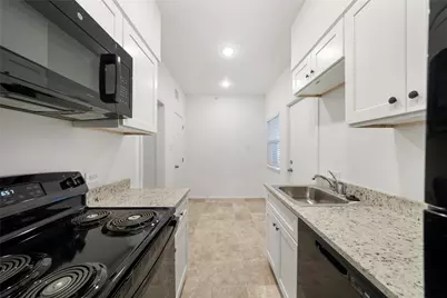11232 Park Central Place #C, Dallas, TX 75230 - Photo 7