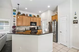 901 Wenk Dr, Aubrey, TX 76227 - Photo 9