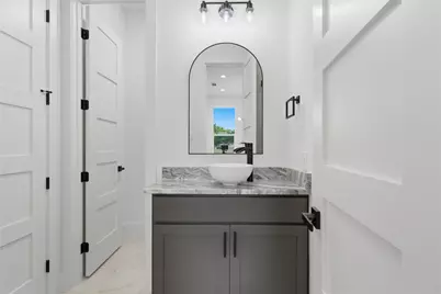 6200 Carlton Garrett Street, Dallas, TX 75215 - Photo 7