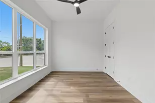 6200 Carlton Garrett St, Dallas, TX 75215 - Photo 5