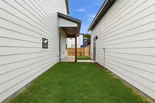 6200 Carlton Garrett St, Dallas, TX 75215 - Photo 35