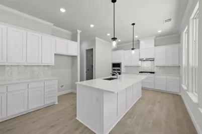 6978 Westlake Drive, Grand Prairie, TX 75054 - Photo 9