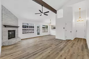 6724 Cherrytree Dr, Arlington, TX 76001 - Photo 7