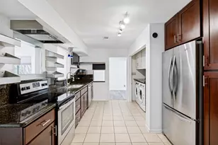 6406 Chesley Ln, Dallas, TX 75214 - Photo 7