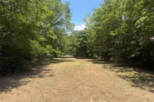 704 E Booth, Paris, TX 75460 - Photo 1