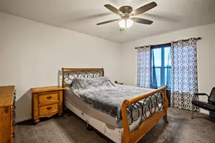 121 Dodge City Ct, Newark, TX 76071 - Photo 17