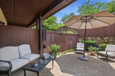 1110 Emerson Park Lane, Irving, TX 75063 - Photo 27
