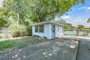 3323 William Brewster Dr, Irving, TX 75062 - Photo 35