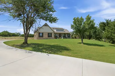 104 Grant Alan, Weatherford, TX 76085 - Photo 1