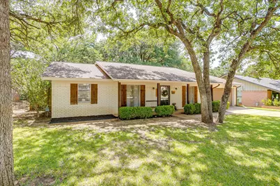 2814 Blackwood Drive, Arlington, TX 76013 - Photo 1