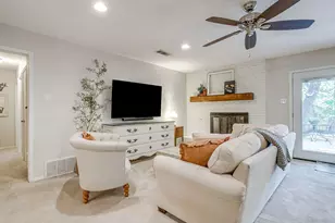 2814 Blackwood Dr, Arlington, TX 76013 - Photo 9